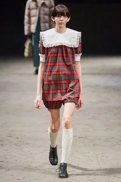 Look 46